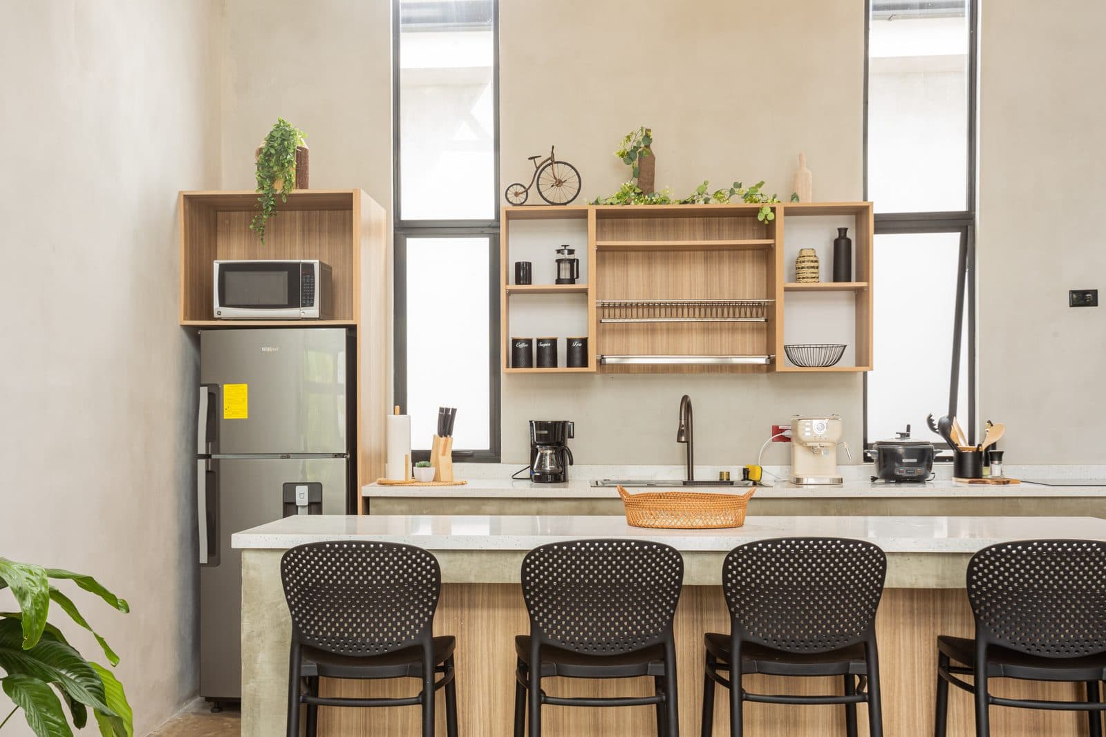La cocina de una villa de Bike & Bed